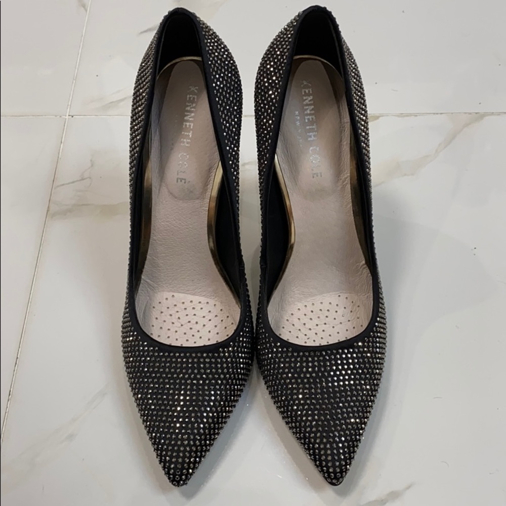 Kenneth Cole - Riley 110 Pump - Picture 2 of 7